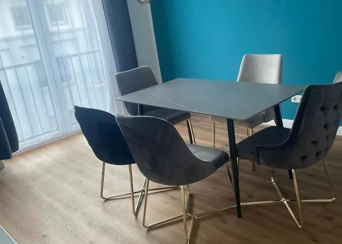 Mit Balkonnetflix Apartman